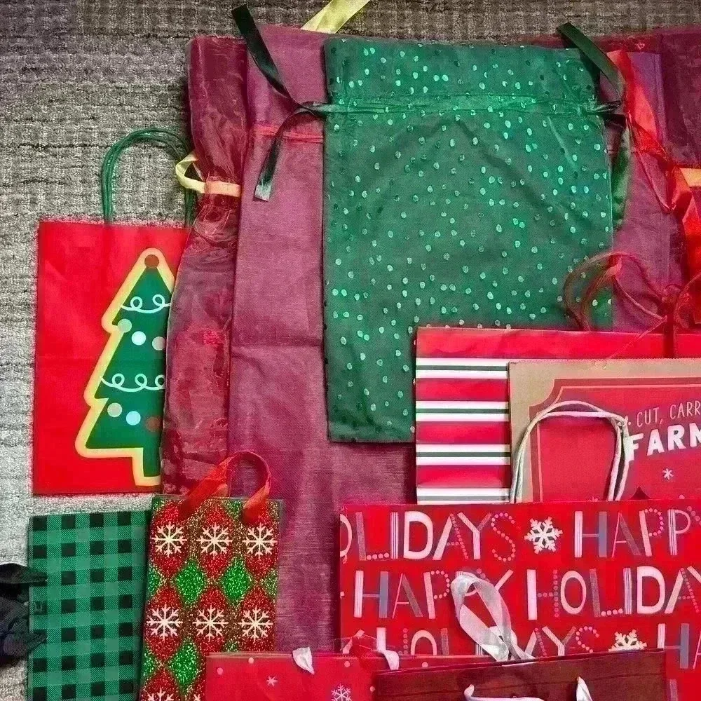 5 POUNDS 39 Pcs Gift Bags For All Occasions — Birthday Baby Shower Christmas